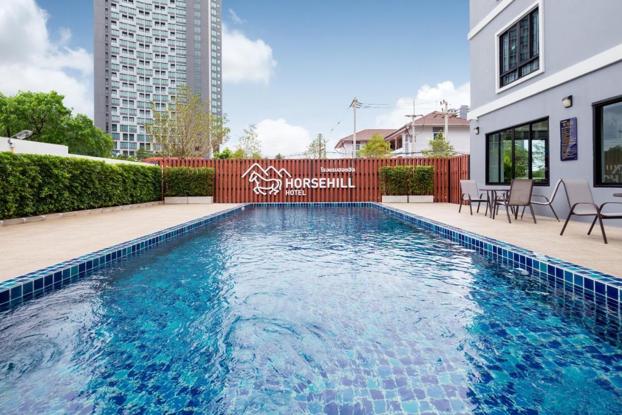 Horsehill Hotel Sriracha Si Racha Eksteriør billede